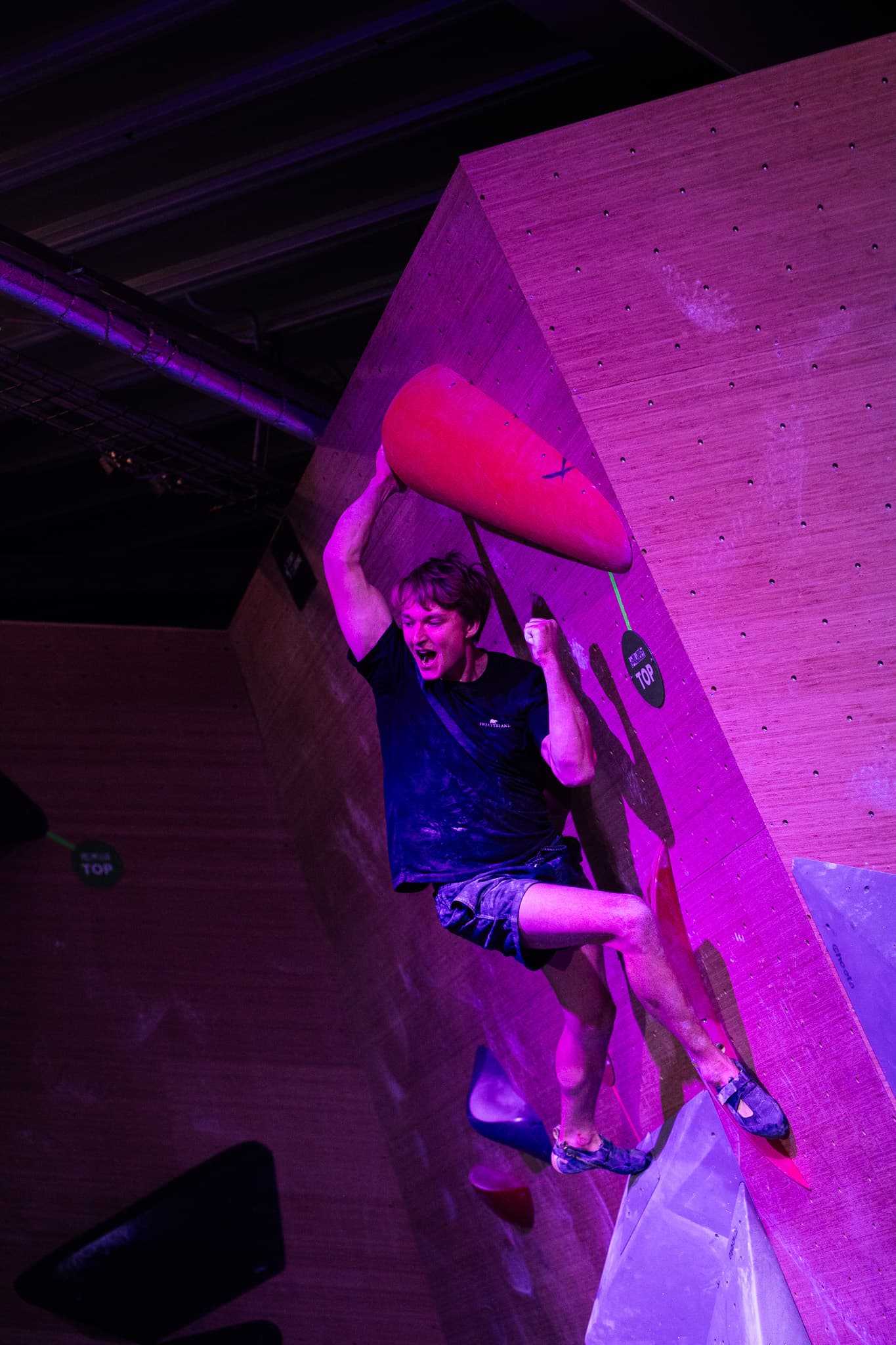 Bouldering competition